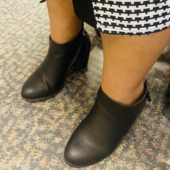 Torrid Black Faux Leather Side Zip Heel Bootie (11 WW) - Picture 4 of 8